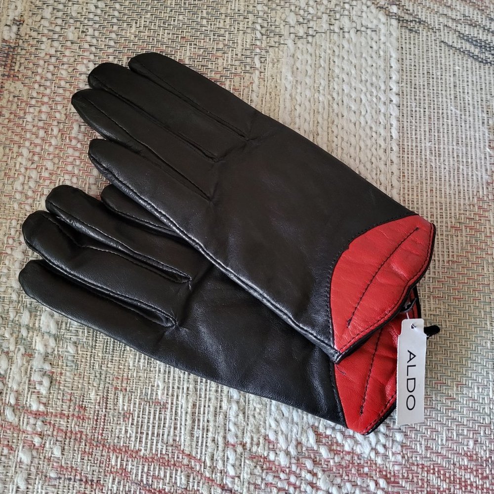 *NEW* ALDO Women's Black 100% Sheep Leather Gloves + Red Lips Size Small